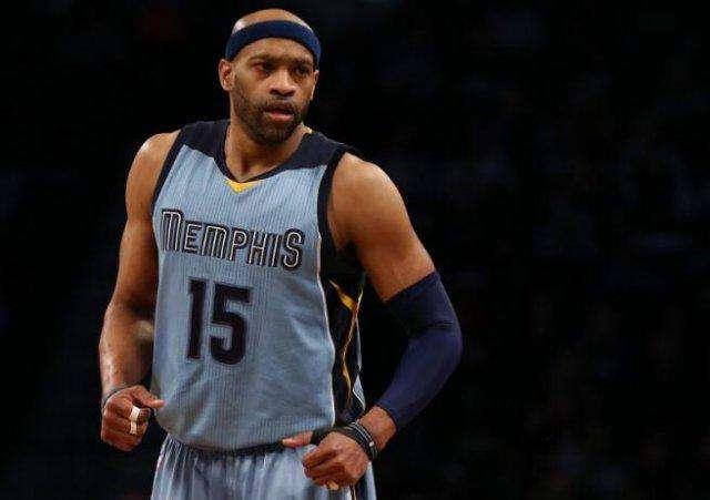 出不小代价 出不小代价